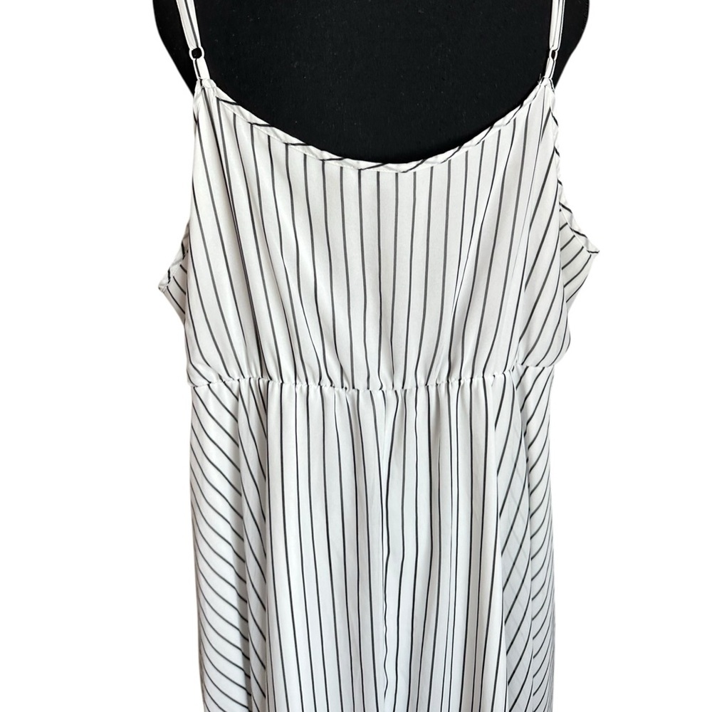 Torrid Midi Chiffon Black and White Stripes Pleated Dress Size 3 - Picture 7 of 17